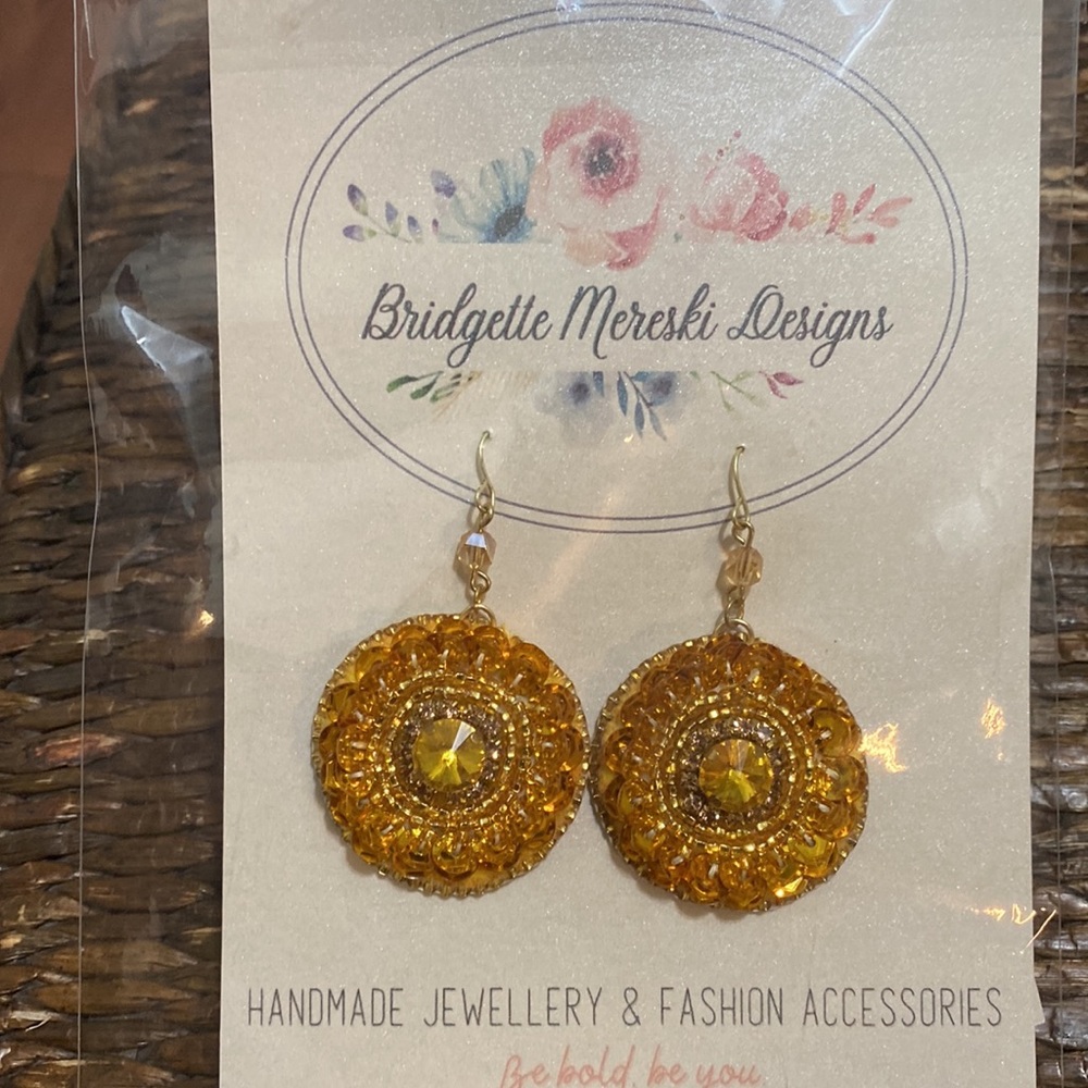 NWT Gold Sequin Earrings